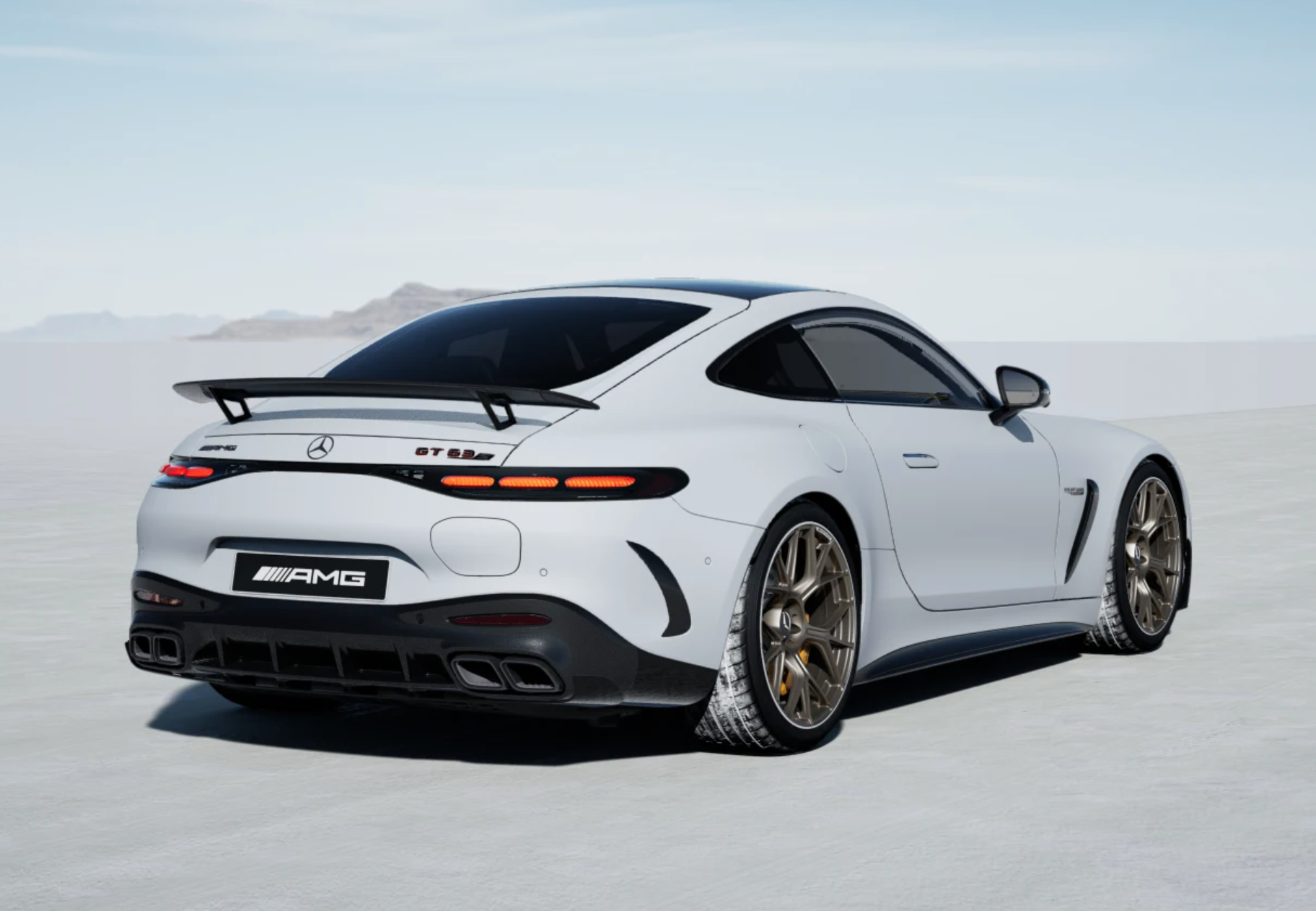 MERCEDES AMG GT 63 E-PERFORMANCE 4MATIC+ COUPÉ | NOVÝ MODEL | nové auto objednané do výroby | V8 BiTurbo | elektromotor | 816 koní | super cena | max výbava | online prodej | online nákup | autobuy.com